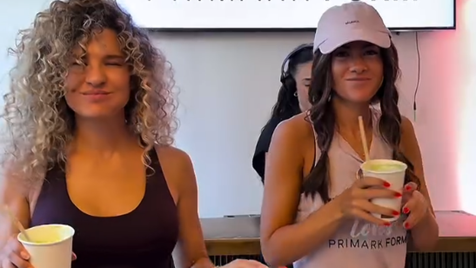 Sheila Casas y Melyssa Pinto Sheila Casas y Melyssa Pinto