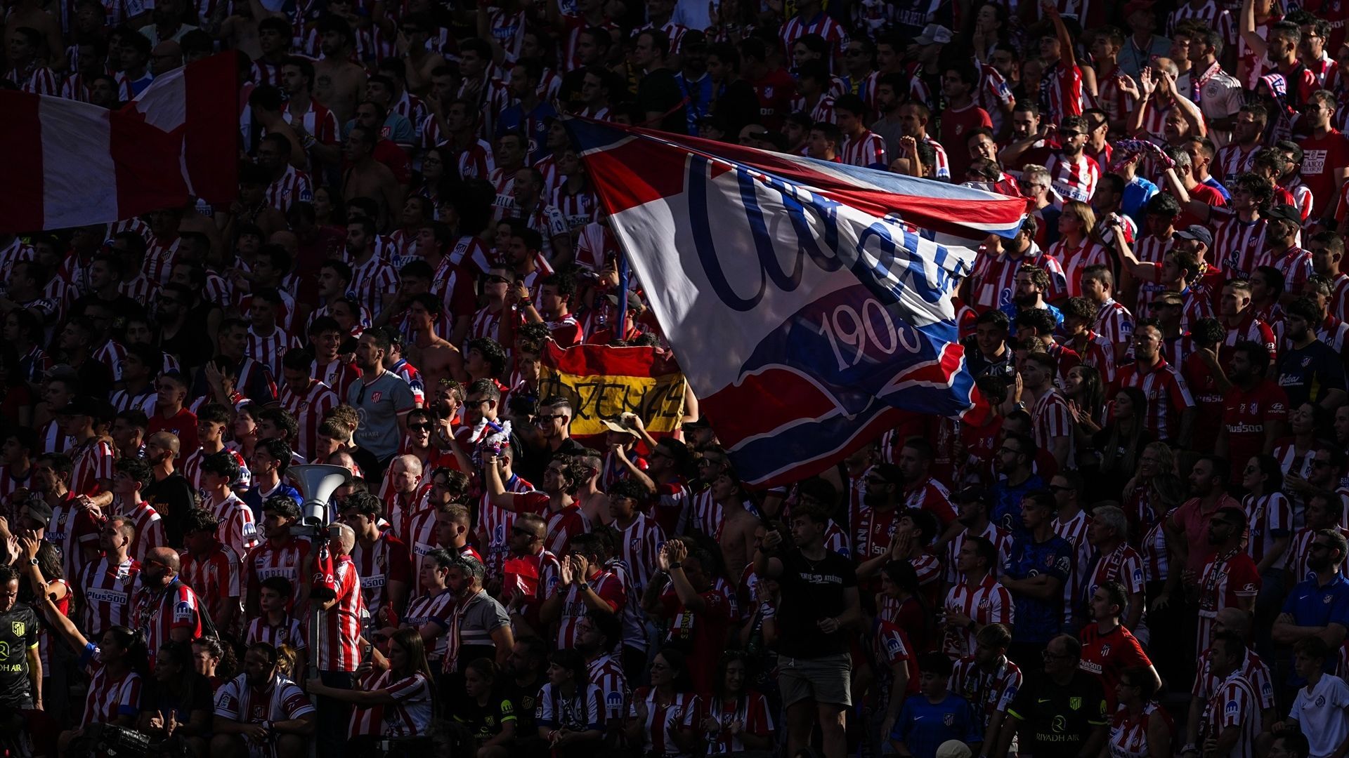 Aficionados del Atlético de Madrid, en el Metropolitano