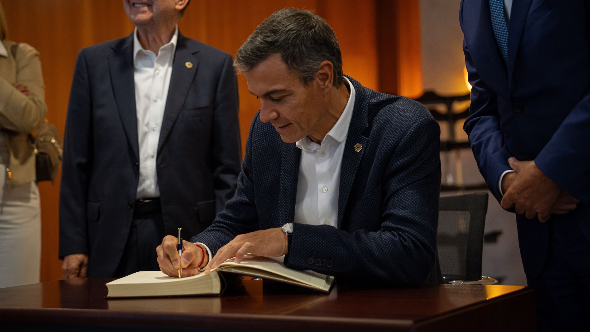 El Gobierno rechaza a Junts y mantiene los decretos sobre vivienda: "Ha llegado la hora de que se retraten" El Gobierno rechaza a Junts y mantiene los decretos sobre vivienda: "Ha llegado la hora de que se retraten"