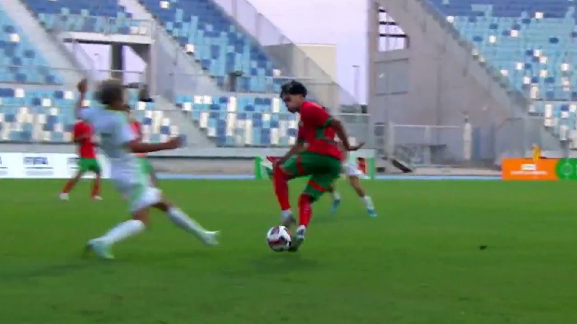 Ilyas El Arbaoui, canterano del Athletic, en una jugada con Marruecos sub-20 Ilyas El Arbaoui, canterano del Athletic, en una jugada con Marruecos sub-20