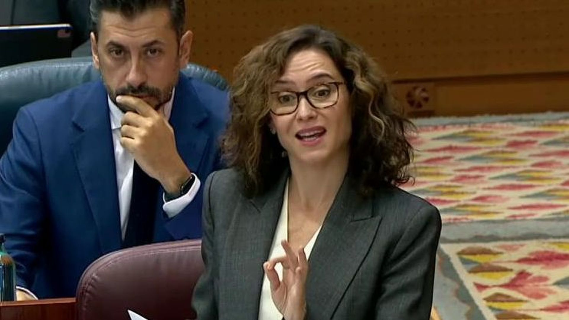 Isabel Díaz Ayuso pedirá ante la Justicia el desalojo inmediato de la acampada de Sol ante la "inacción" del Delegado del Gobierno Isabel Díaz Ayuso pedirá ante la Justicia el desalojo inmediato de la acampada de Sol ante la "inacción" del Delegado del Gobierno