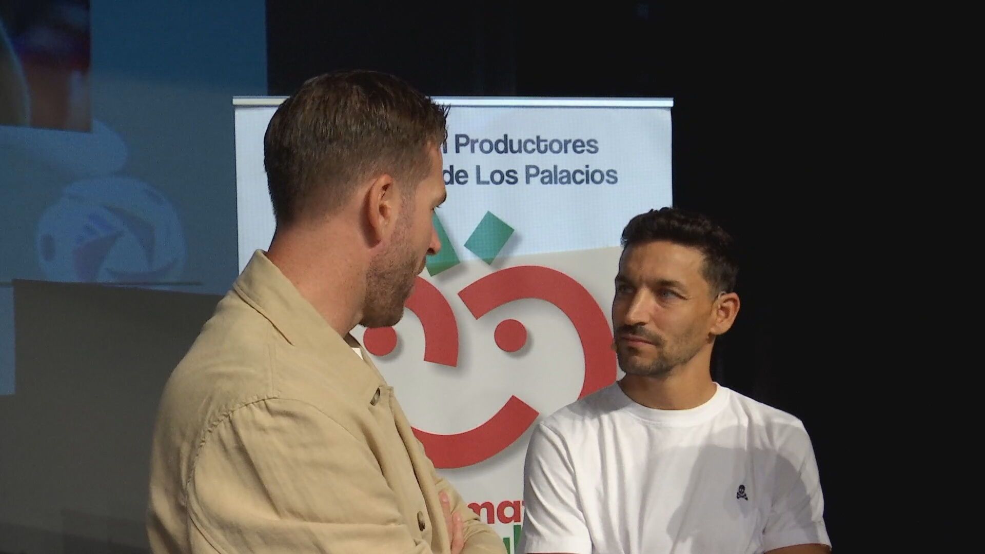 Jesús Navas junto a Adrián San Miguel