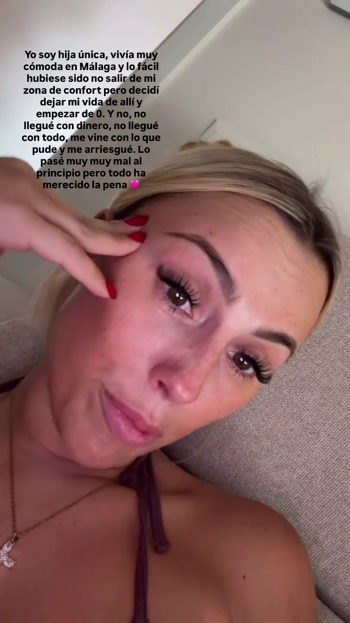 María Aguilar sincerándose con sus seguidores