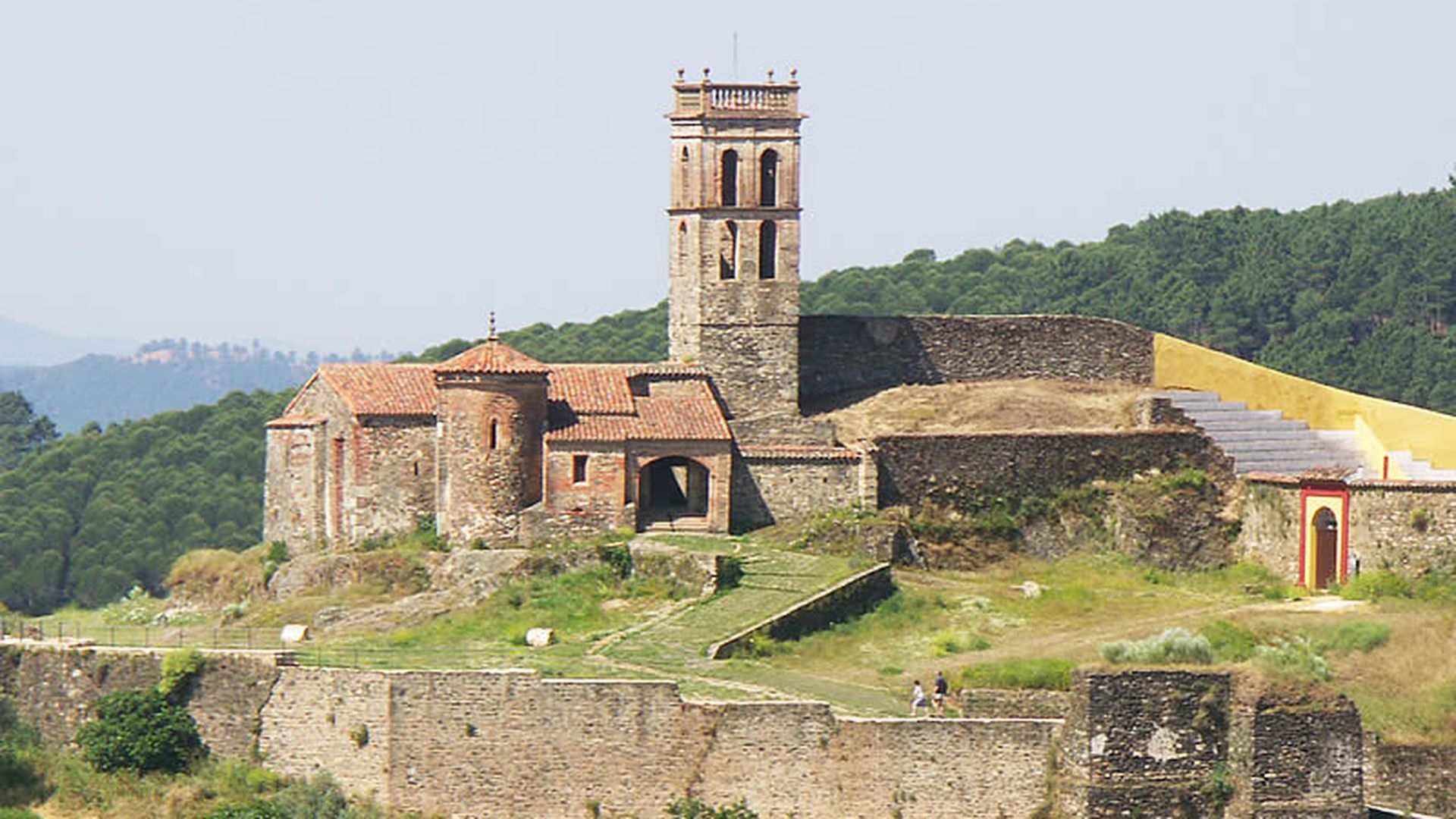 Almonaster la Real, el tesoro escondido de Huelva que conquista a The Times y lo erige como el tercer pueblo más bonito de España Almonaster la Real, el tesoro escondido de Huelva que conquista a The Times y lo erige como el tercer pueblo más bonito de España