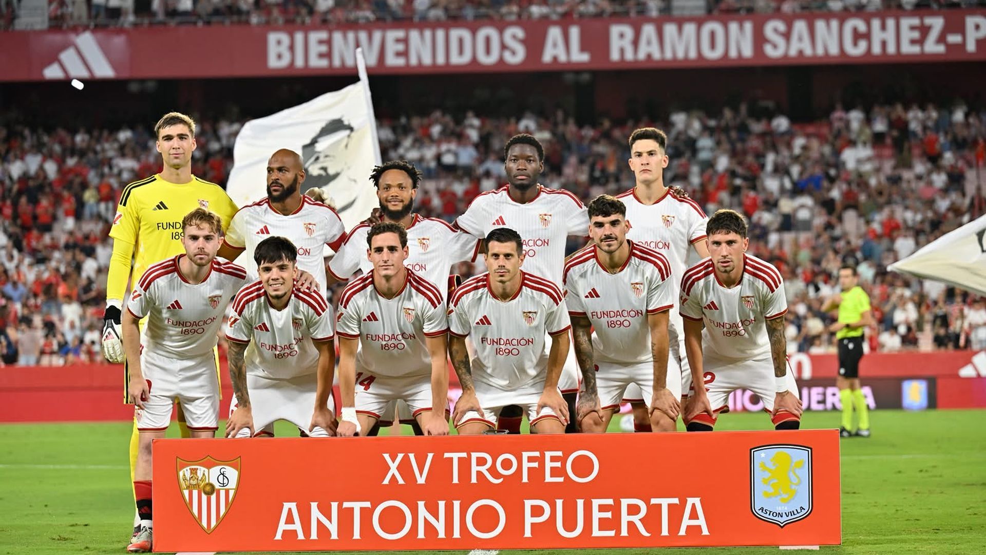 El once del Sevilla, en el Trofeo Antonio Puerta El once del Sevilla, en el Trofeo Antonio Puerta