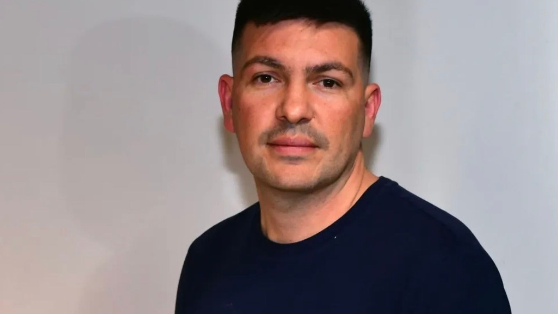 El periodista Nahuel Gallotta, autor de libro que traza el viaje de la droga desde su origen hasta el consumidor El periodista Nahuel Gallotta, autor de libro que traza el viaje de la droga desde su origen hasta el consumidor