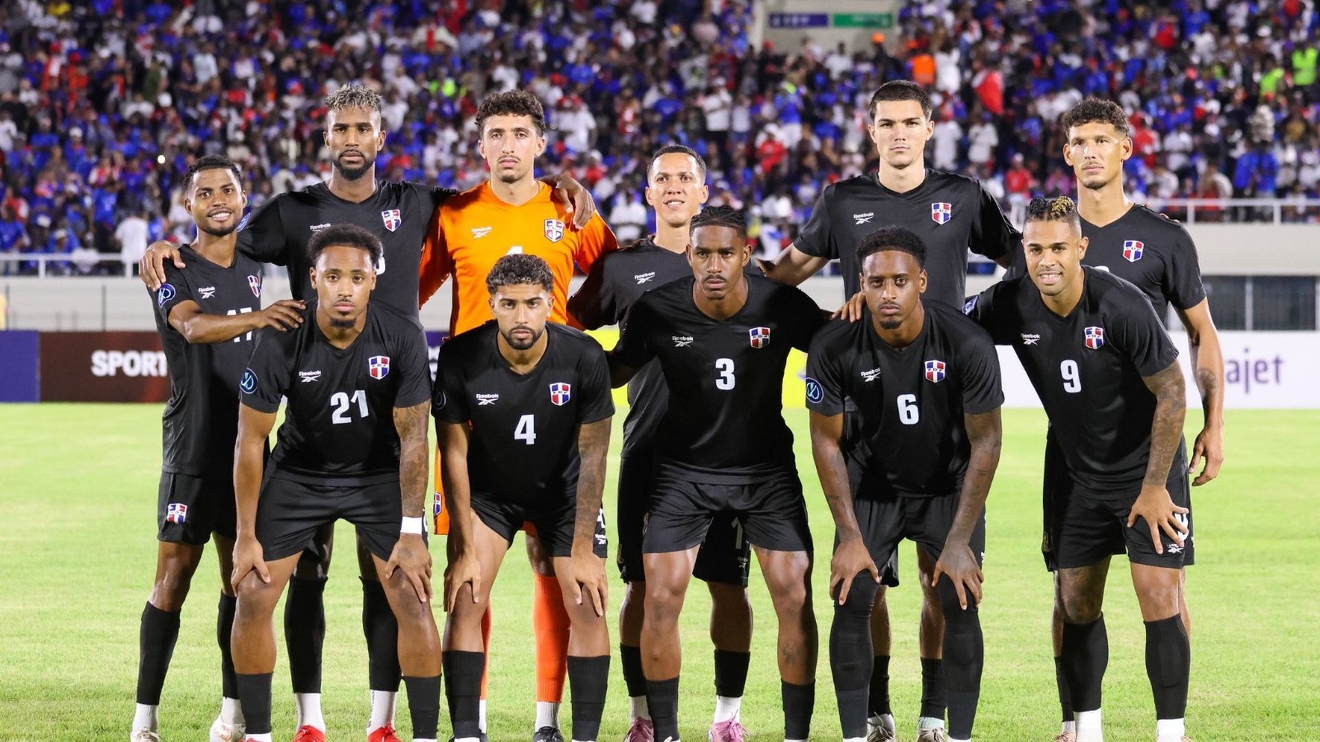 Junior Firpo, titular con la República Dominicana