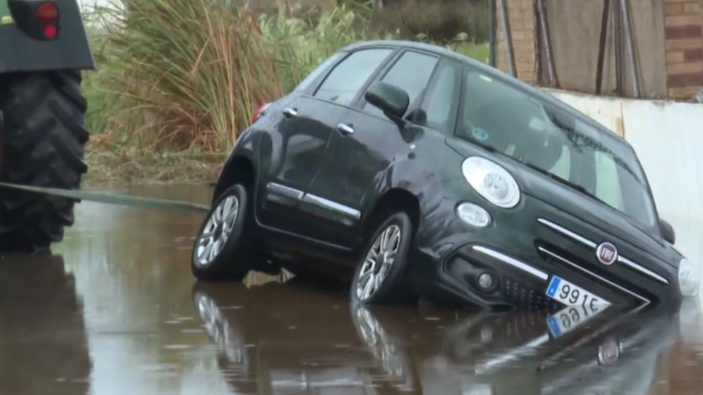 Tarragona y Castellón, desbordadas ante el fuerte temporal y las inundaciones: "No daba tiempo a sacar el agua de la casa"