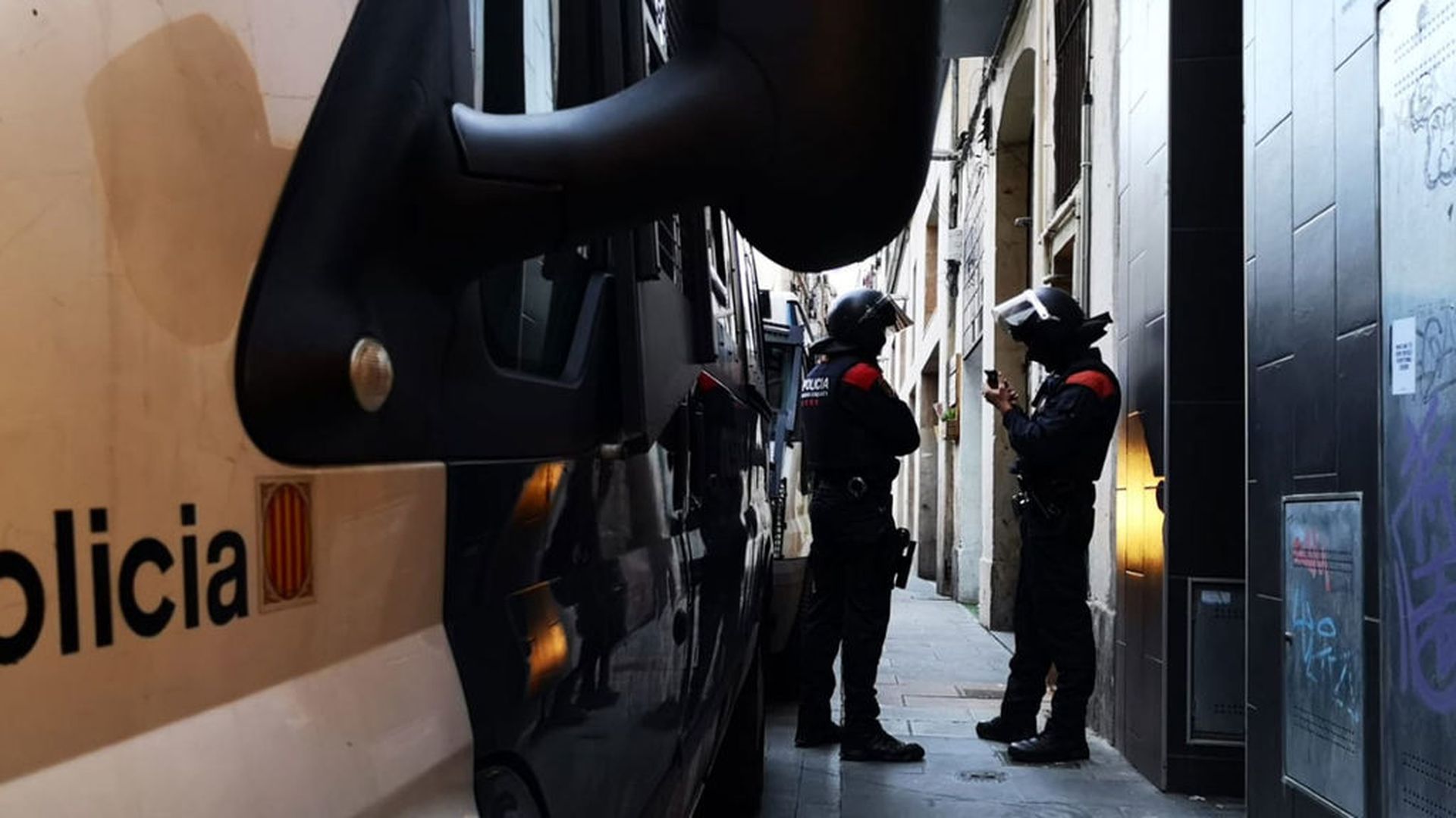 Macrooperativo contra los 'narcopisos' en el centro de Barcelona