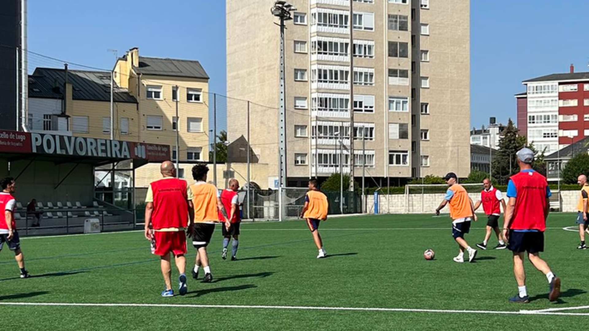 Nace en Lugo el primer equipo de fútbol a pie: “Cambia la velocidad, pero no la pasión” Nace en Lugo el primer equipo de fútbol a pie: “Cambia la velocidad, pero no la pasión”