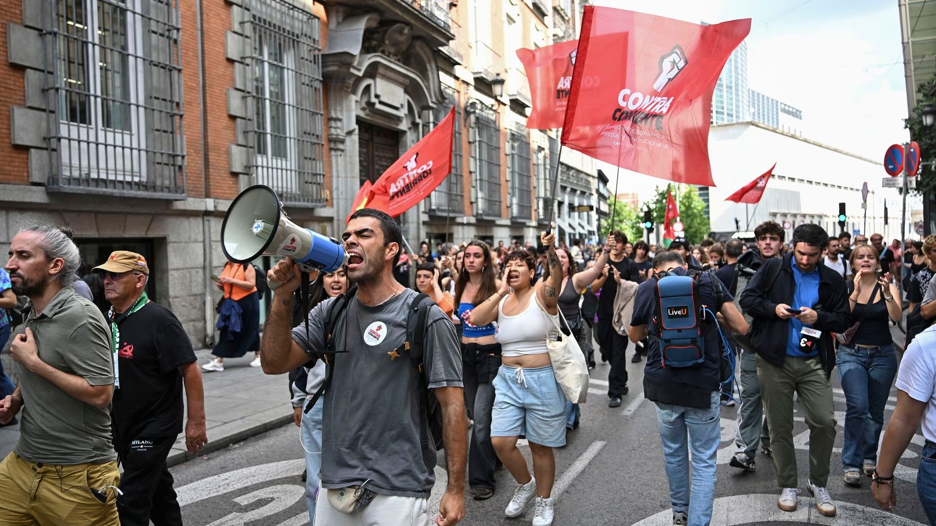 Última hora de la protesta por la vivienda: los manifestantes regresan a Sol y la huelga general comienza a sonar tras la caída de los decretos