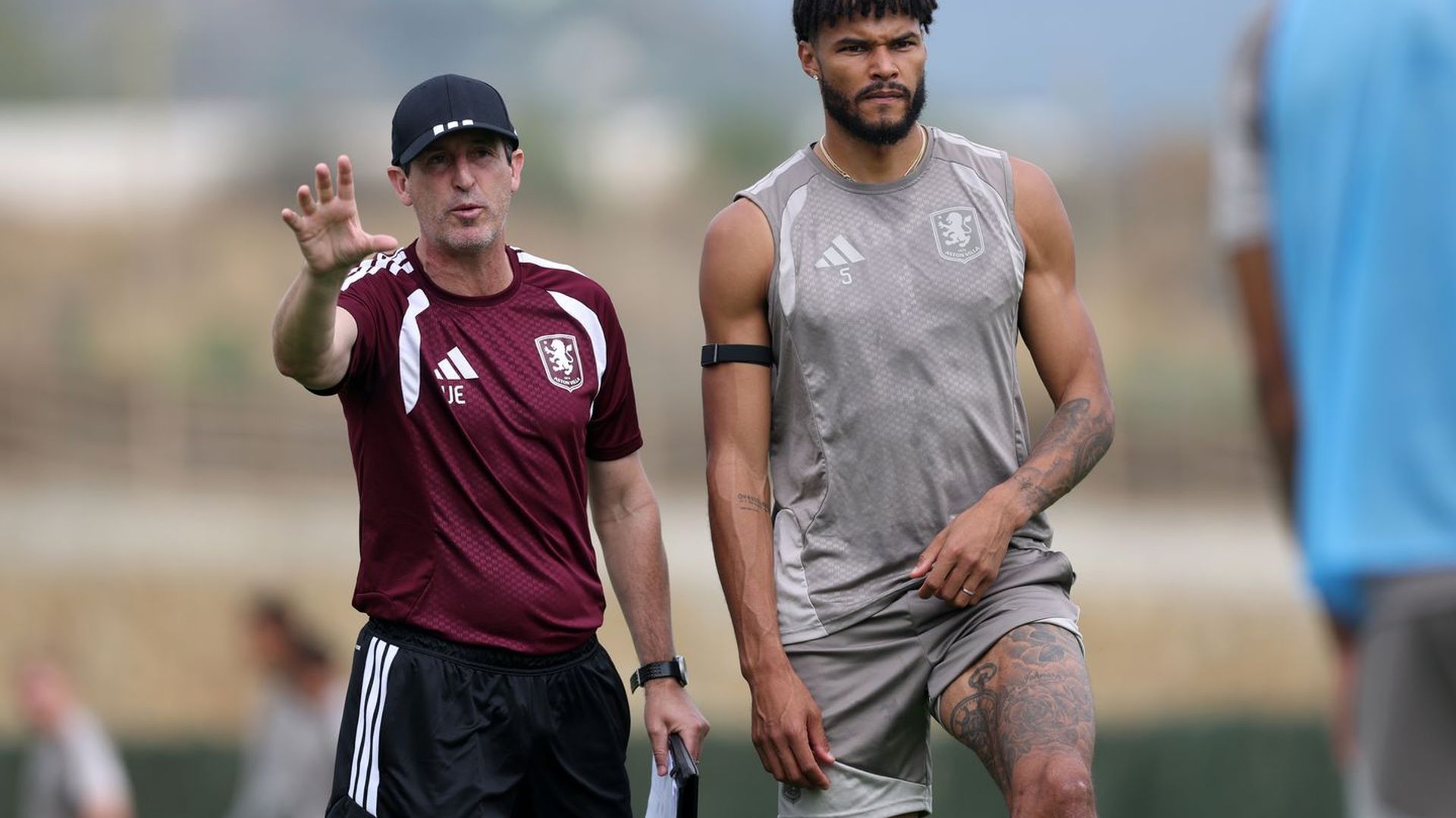 Unai Emery, entrenando al Aston Villa en la Costa del Sol