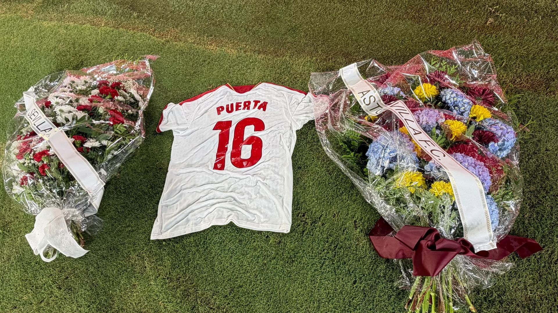 Homenaje a Antonio Puerta en el trofeo que lleva su nombre Homenaje a Antonio Puerta en el trofeo que lleva su nombre
