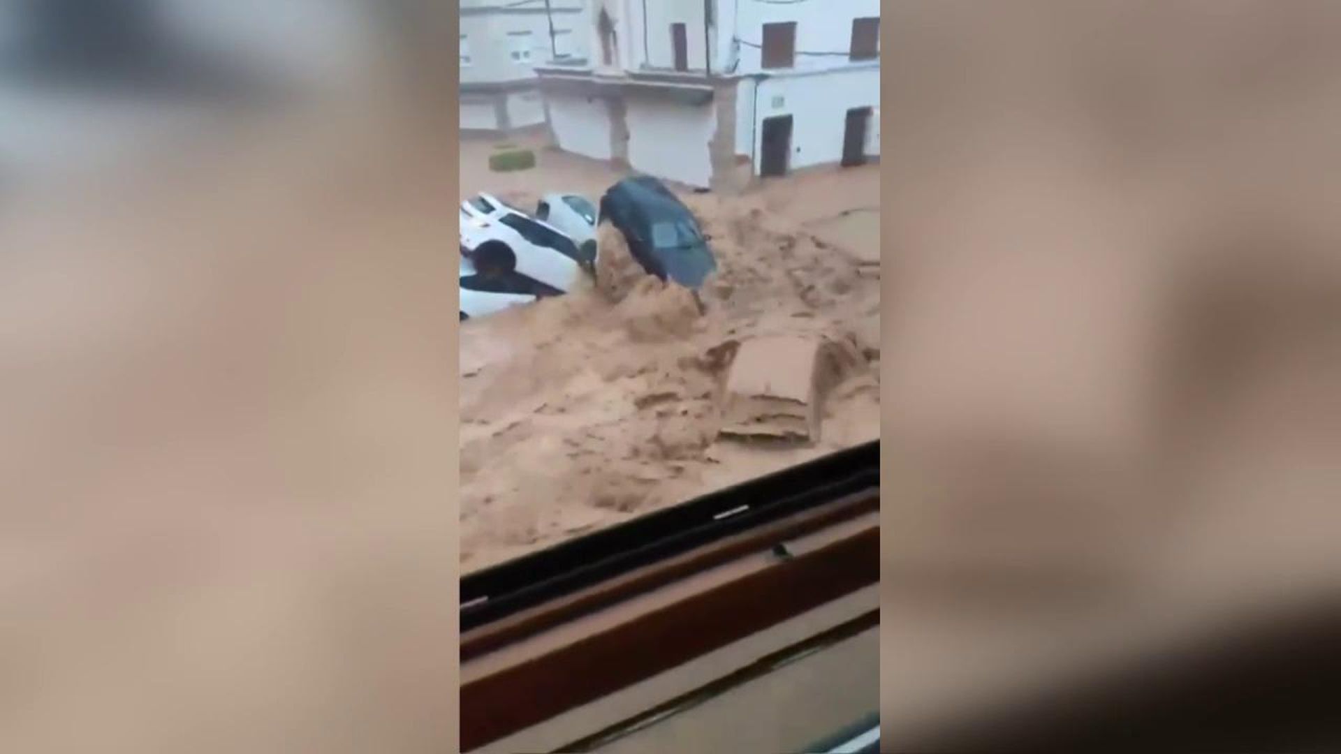 Muere una mujer de 102 años en la riada de Madrigueras, Albacete: 90 personas han tenido que ser rescatadas