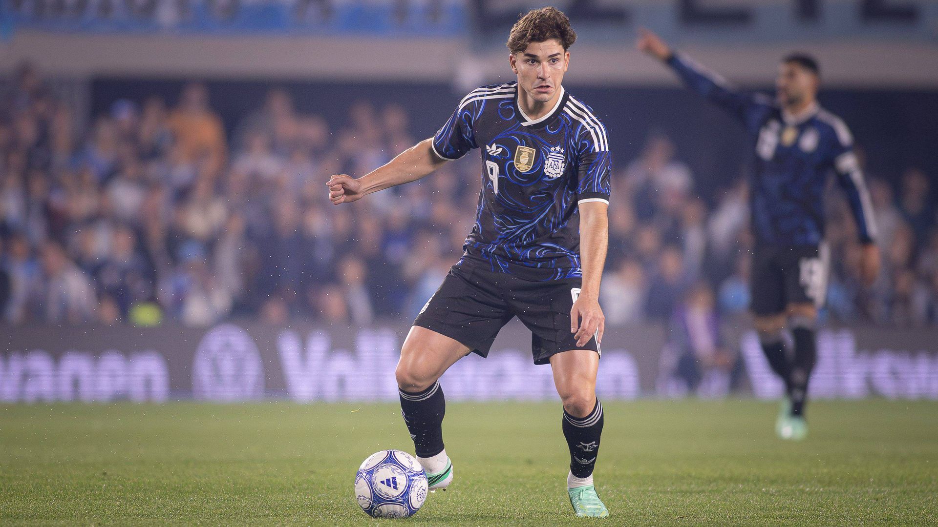 Julián Álvarez, en el Argentina-Burkina Faso