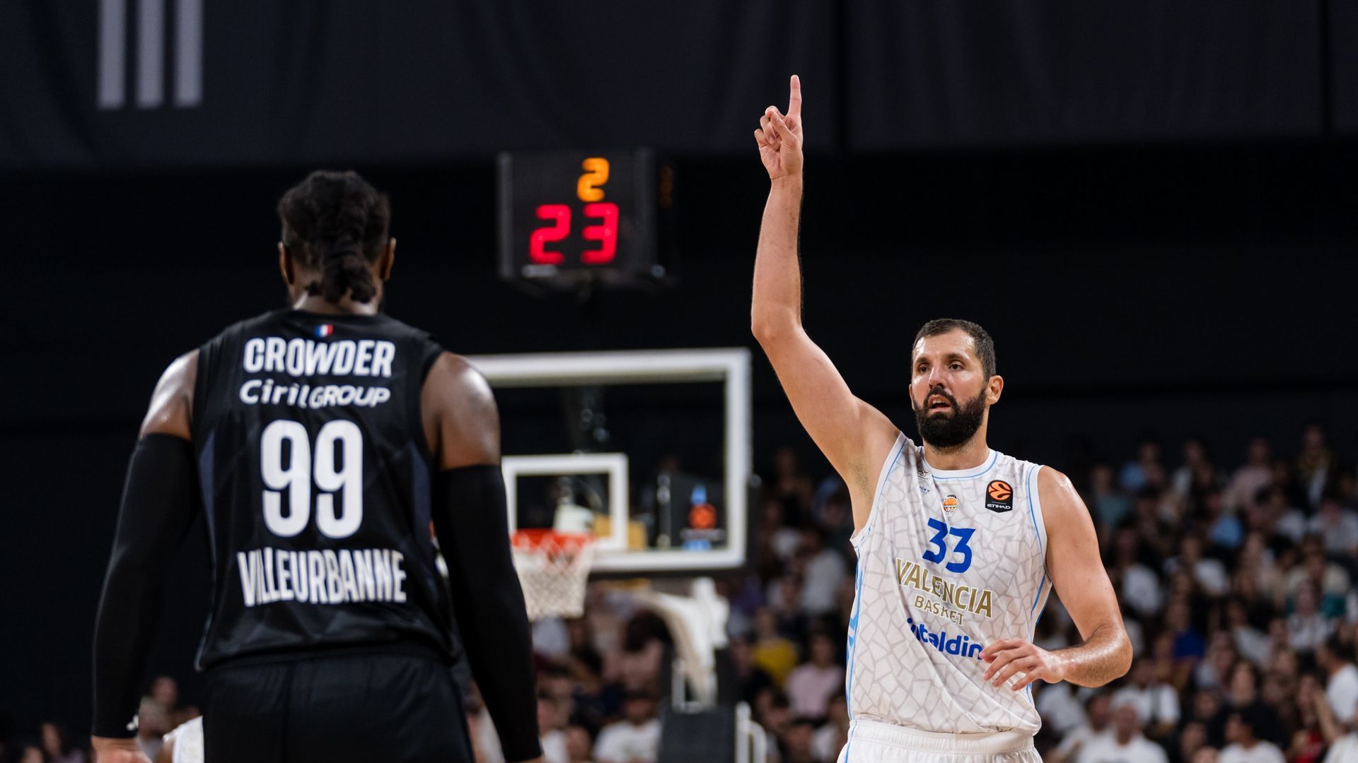 Valencia Basket cierra la semana perfecta en la pista de Casademont Zaragoza (82-97)
