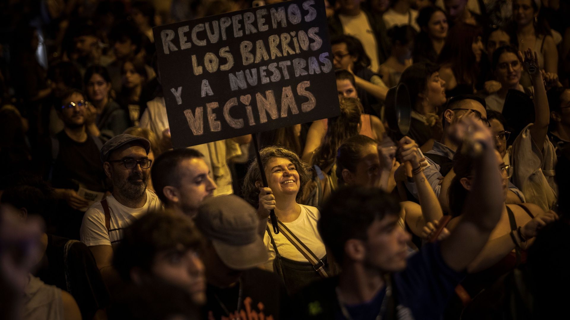 CCOO y UGT acuerdan la convocatoria de una huelga general de 24 horas para este otoño CCOO y UGT acuerdan la convocatoria de una huelga general de 24 horas para este otoño