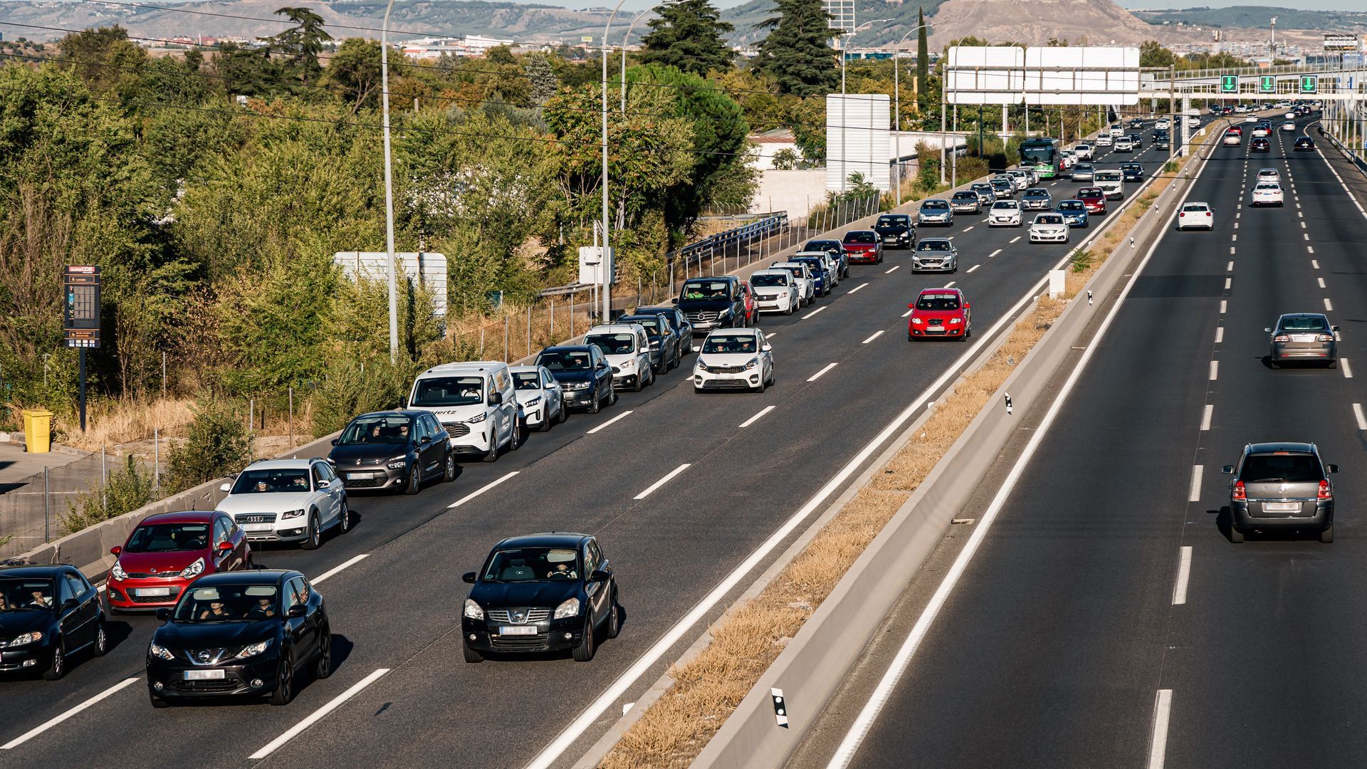 Cuidado con las distracciones al volante Cuidado con las distracciones al volante