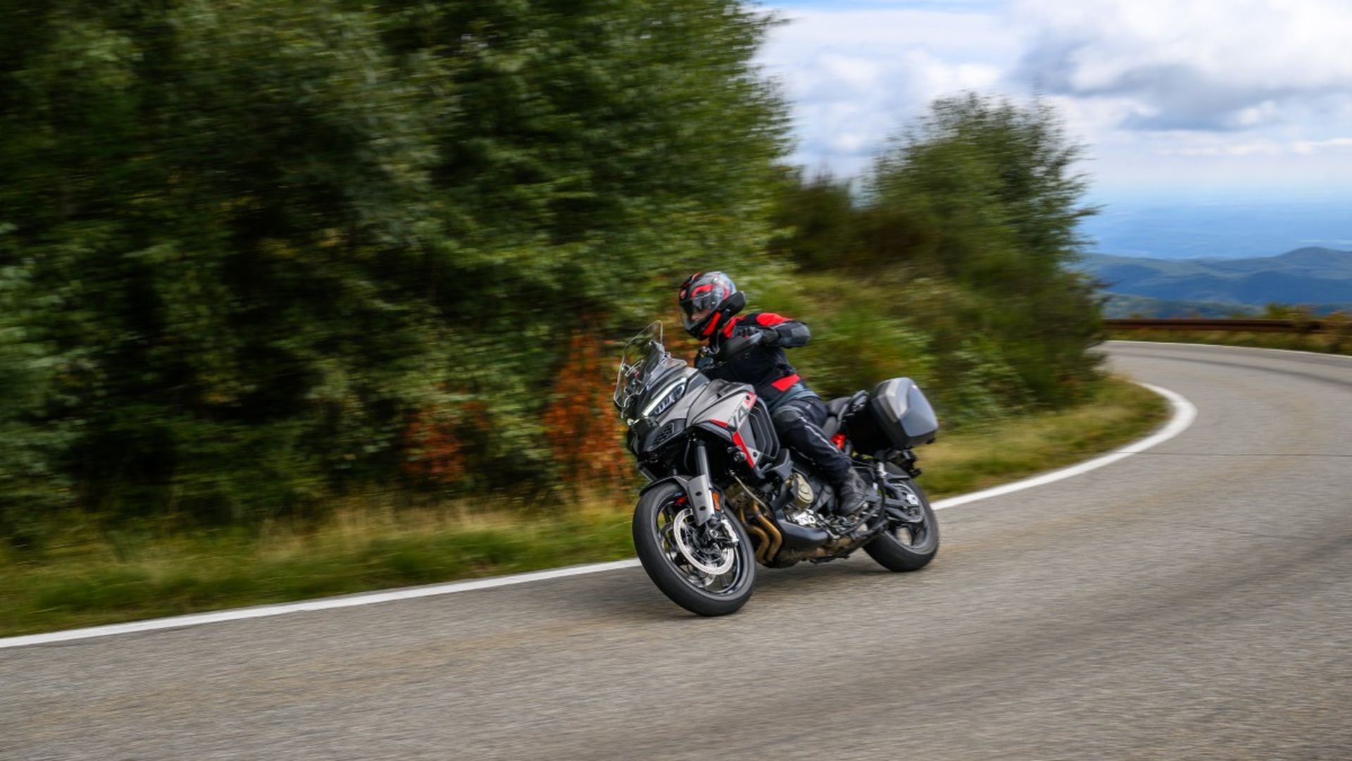 Ducati Multistrada V4 S Grand Tour: viajera total Ducati Multistrada V4 S Grand Tour: viajera total