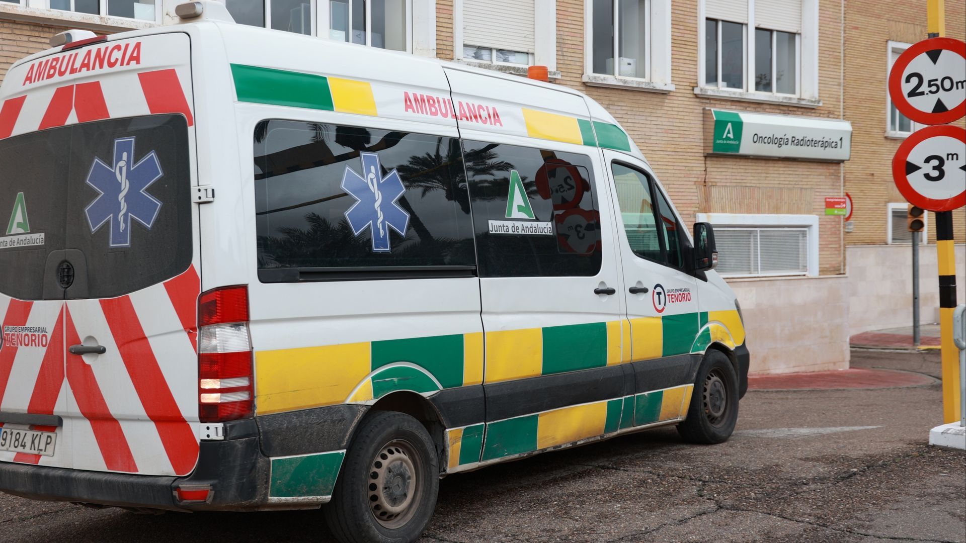 Encuentran el cuerpo sin vida de un hombre en el interior de una furgoneta en Isla Cristina Encuentran el cuerpo sin vida de un hombre en el interior de una furgoneta en Isla Cristina