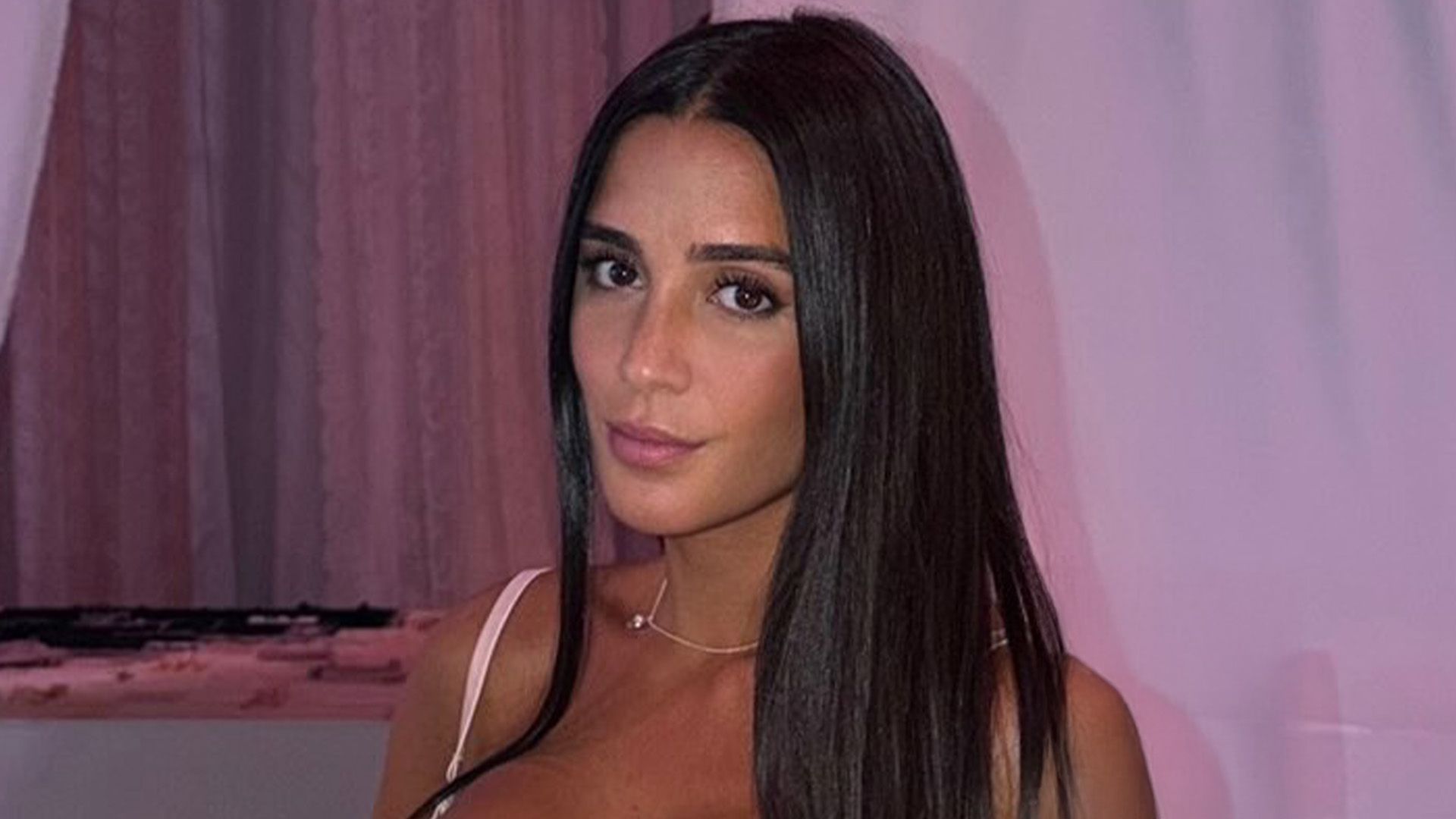 Claudia Martínez habla del problema que está teniendo su hija Claudia Martínez habla del problema que está teniendo su hija