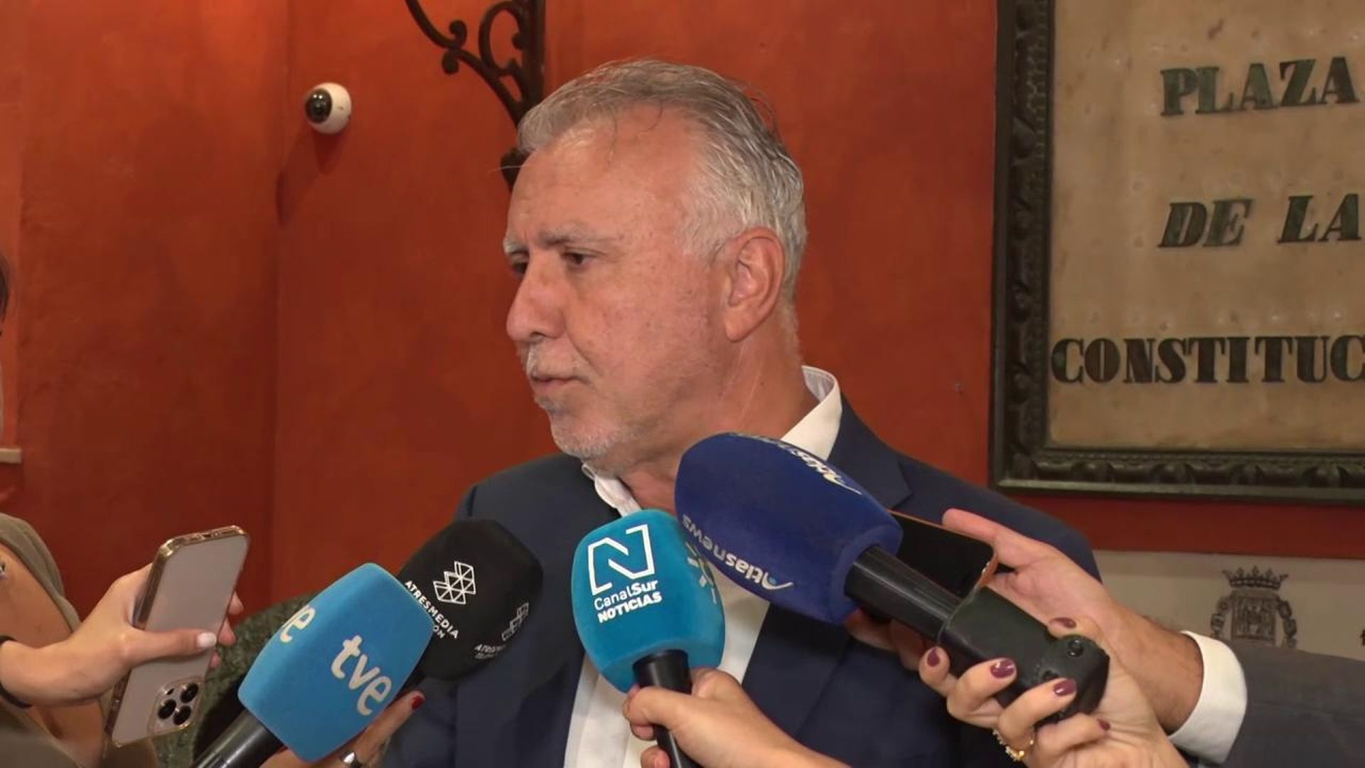 El ministro Ángel Torres, tras la muerte de Maricarmen: "Se hizo célebre por un desahucio que tristemente no se pudo evitar"