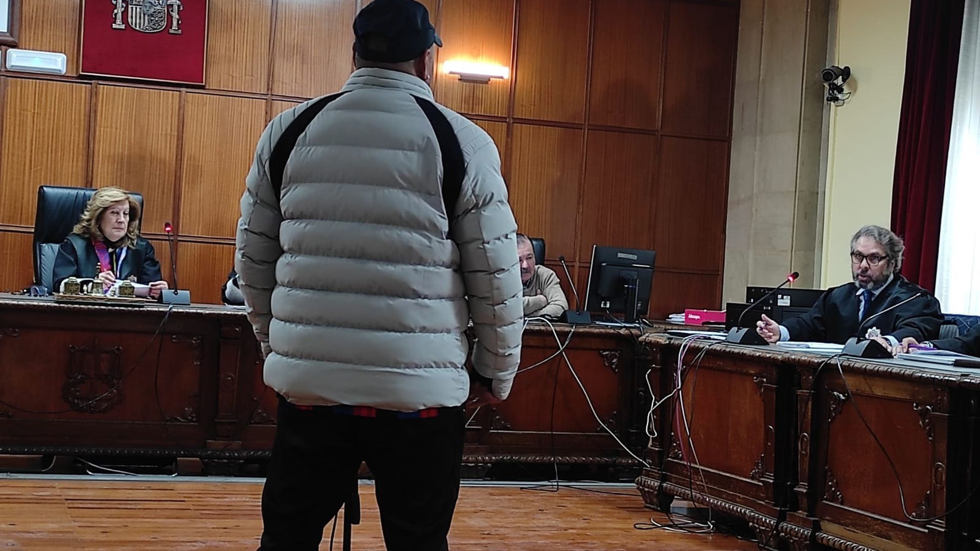 El abuelo de 82 años que agredió sexualmente a sus dos nietos menores en Jaén ha sido condenado a 15 años de cárcel El abuelo de 82 años que agredió sexualmente a sus dos nietos menores en Jaén ha sido condenado a 15 años de cárcel