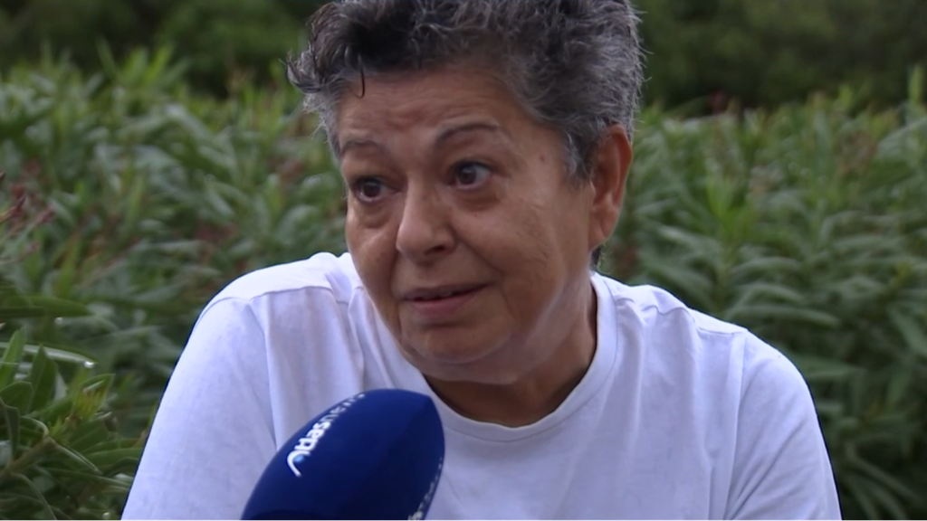 Pilar López, de 65 años, entre lágrimas al contar cómo la desahuciaron de su piso de Palma: "Me dijeron 'te tienes que ir"