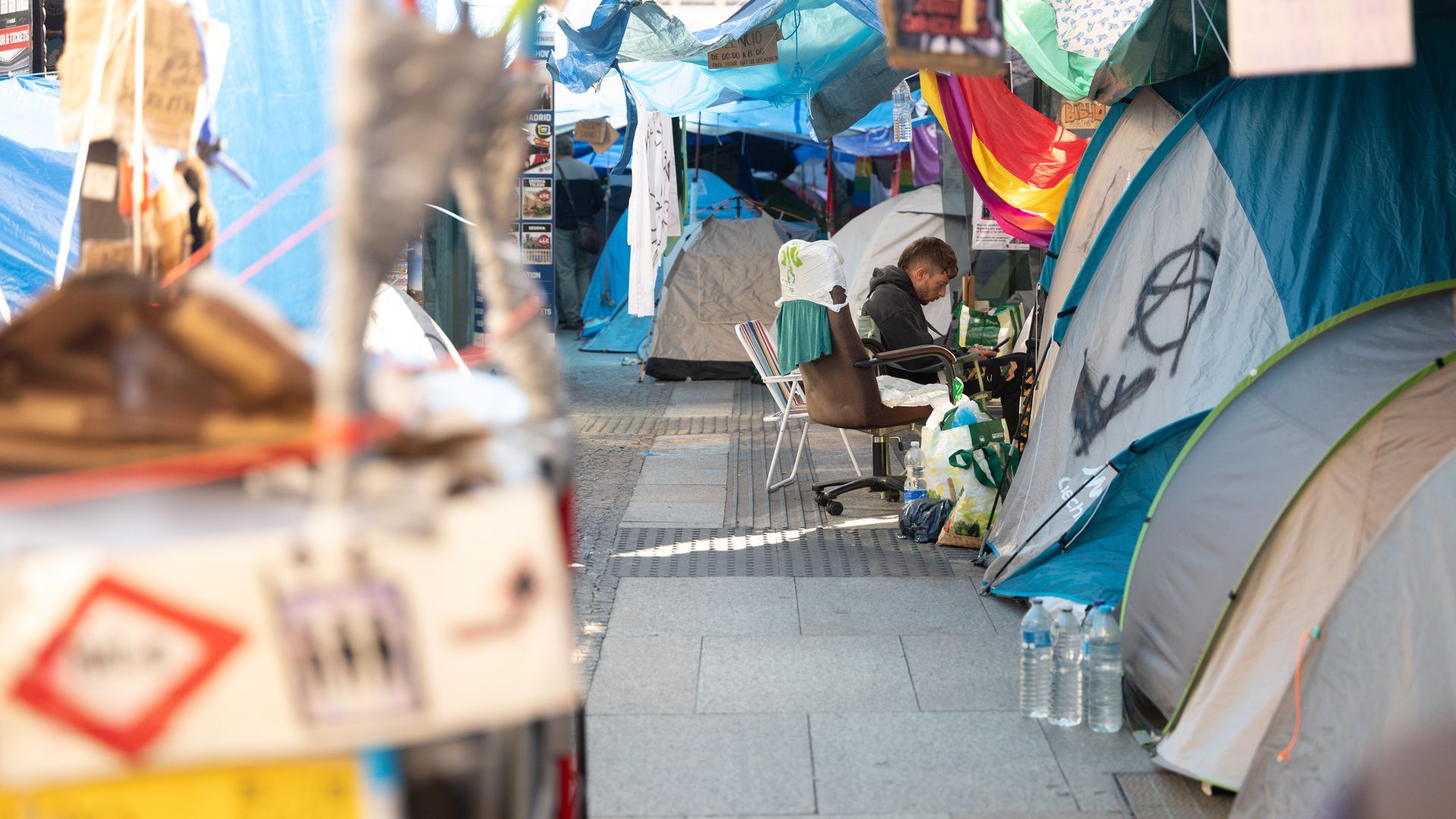 La Justicia vuelve a rechazar el desalojo de la acampada de Sol que pidió Ayuso La Justicia vuelve a rechazar el desalojo de la acampada de Sol que pidió Ayuso