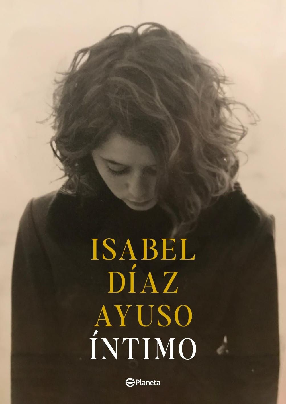 La portada del libro de Ayuso