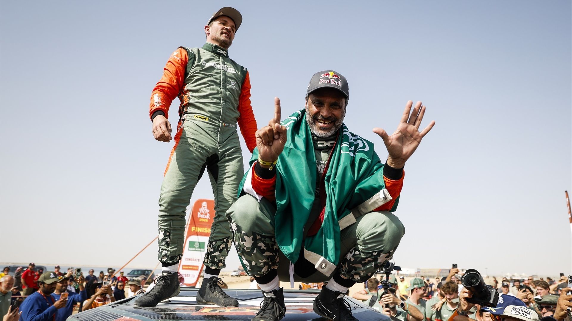 Nasser Al-Attiyah celebra su sexto Rally Dakar