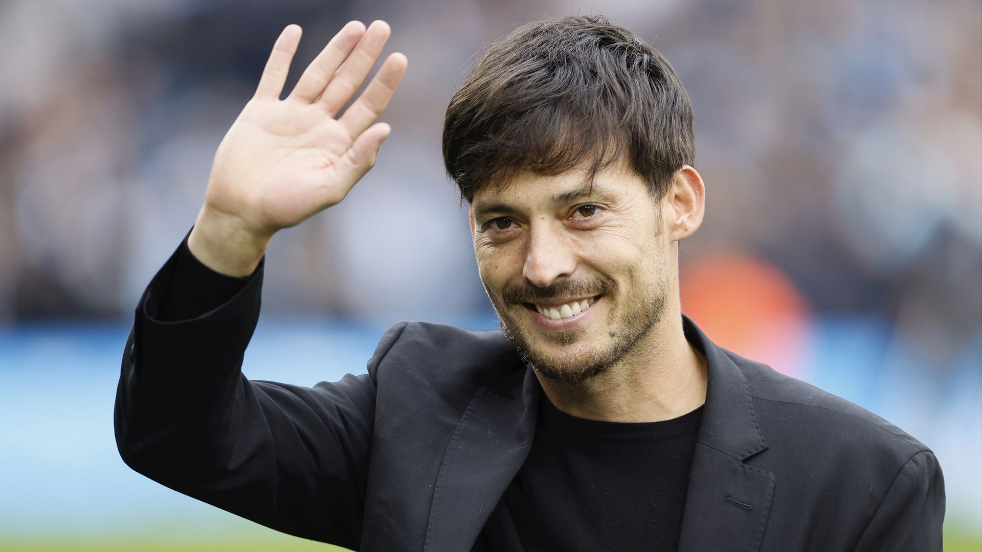 David Silva saluda a los aficionados David Silva saluda a los aficionados