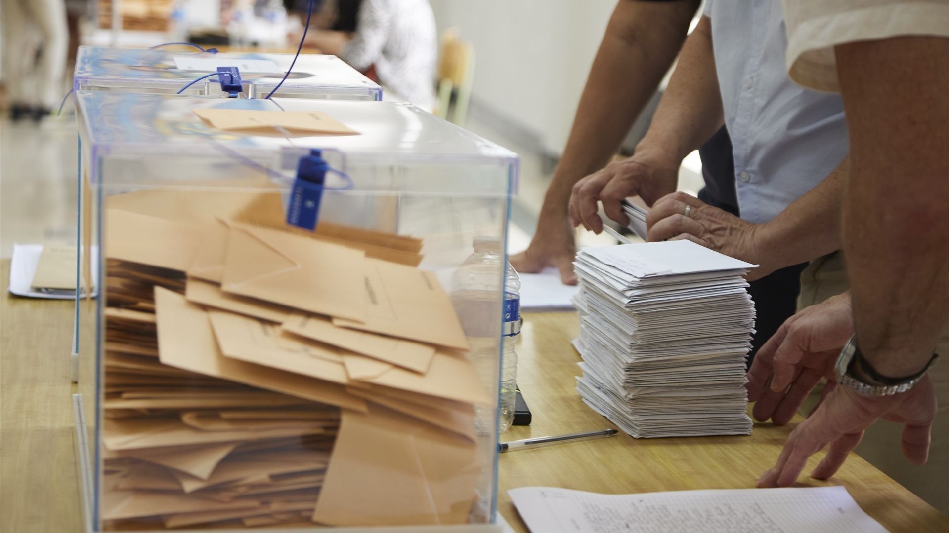 El BOE publica subvenciones a los partidos para las elecciones generales del 29N: 21.167 euros por escaño y 0,81 por voto en el Congreso El BOE publica subvenciones a los partidos para las elecciones generales del 29N: 21.167 euros por escaño y 0,81 por voto en el Congreso