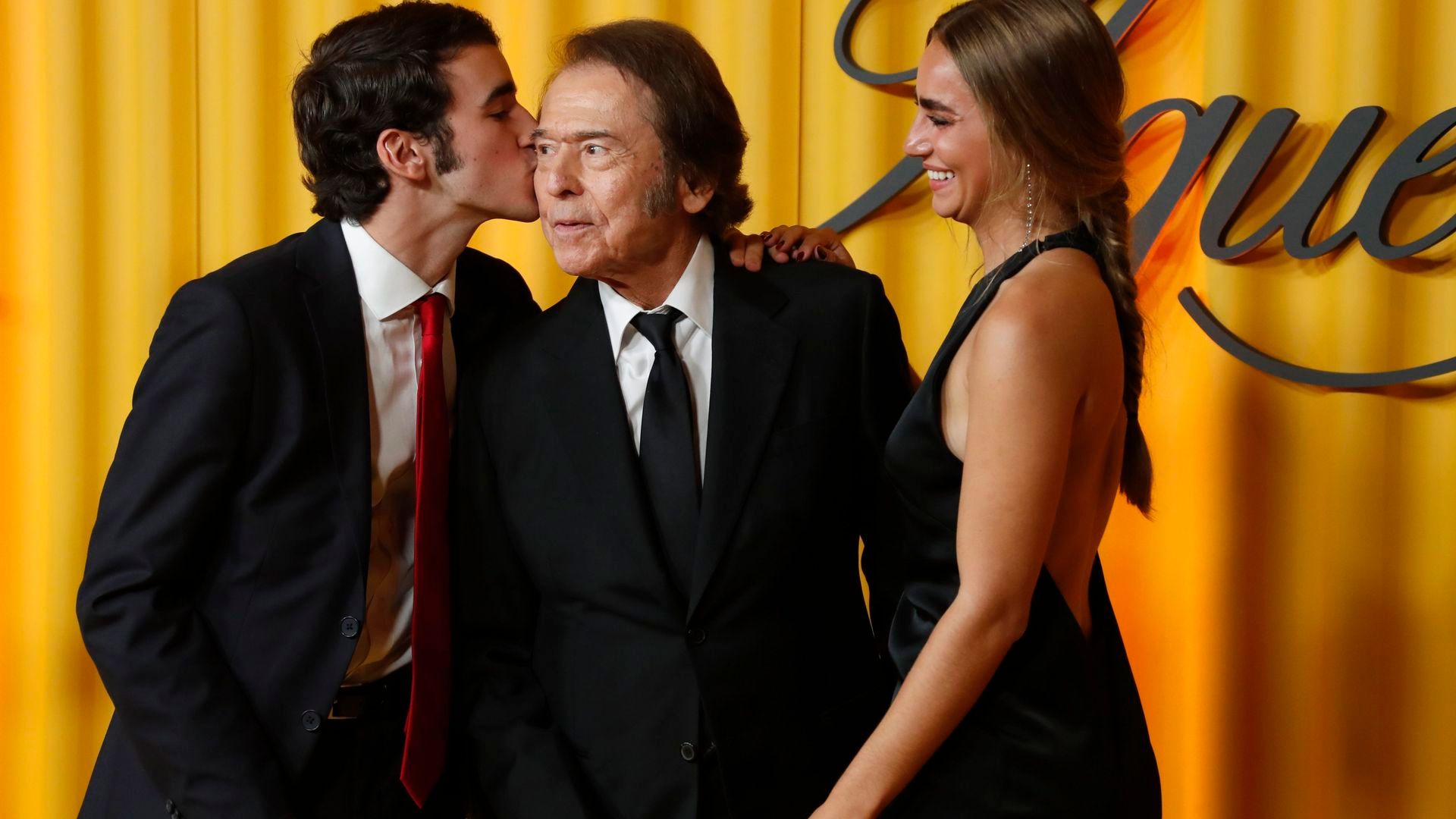 Carlos de Arenzana y su hermana mayor, Manuela, están muy unidos a su su abuelo, Raphael