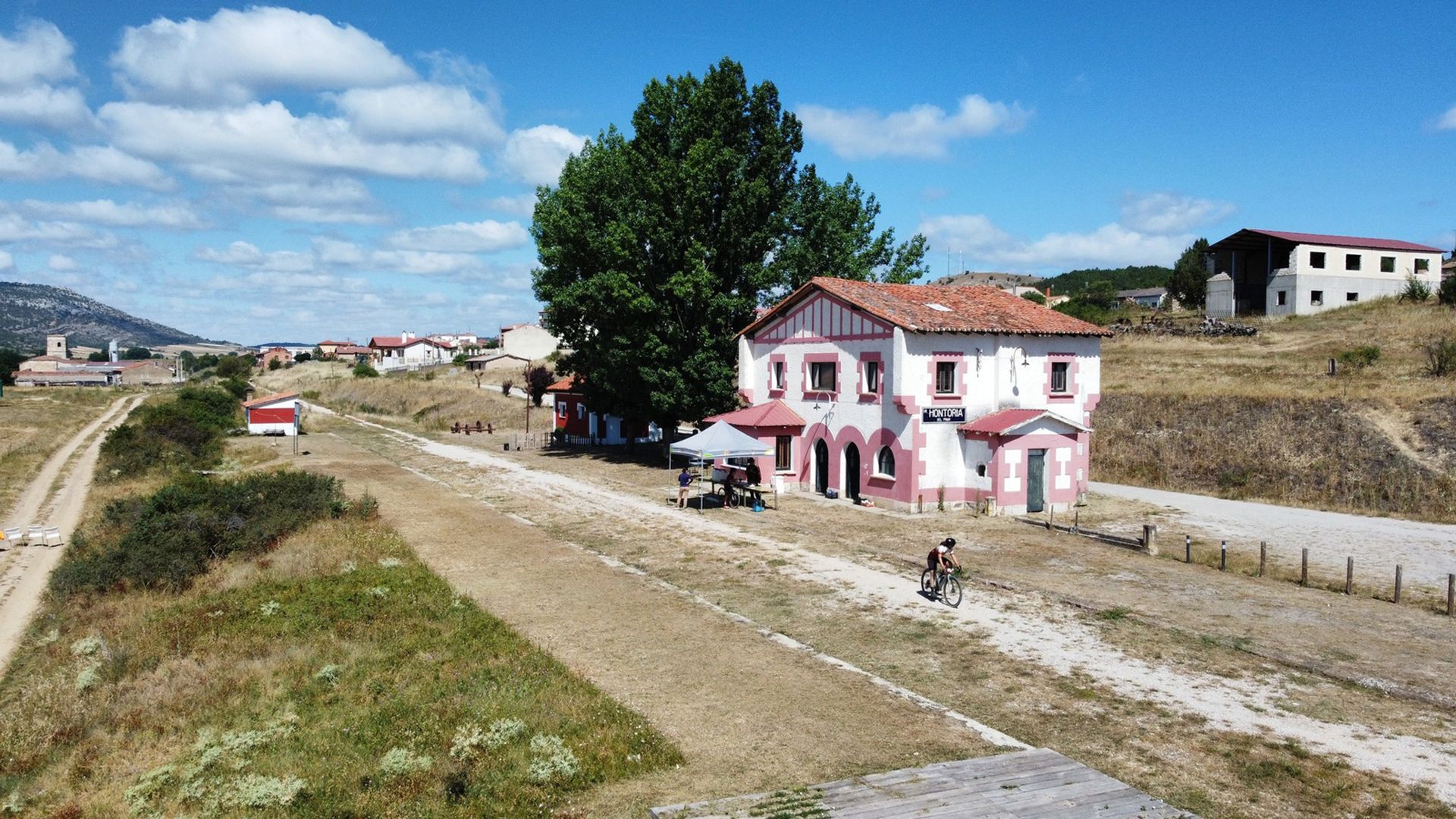 Estación de Hontoria del Pinar Estación de Hontoria del Pinar