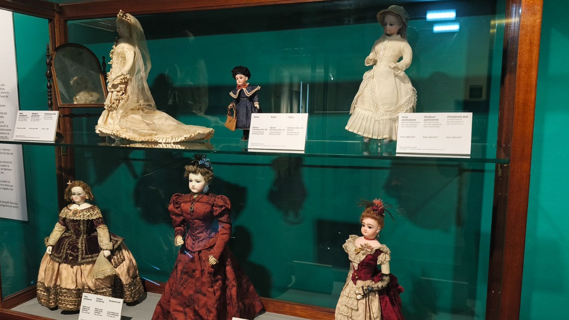Exposición de muñecas restauradas de la Colección Lola Anglada en el Museo de Maricel Exposición de muñecas restauradas de la Colección Lola Anglada en el Museo de Maricel