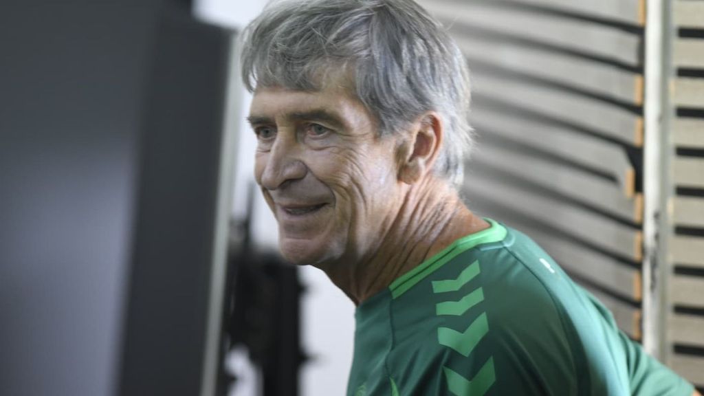 Manuel Pellegrini, en la rueda de prensa previa al Betis - Osasuna