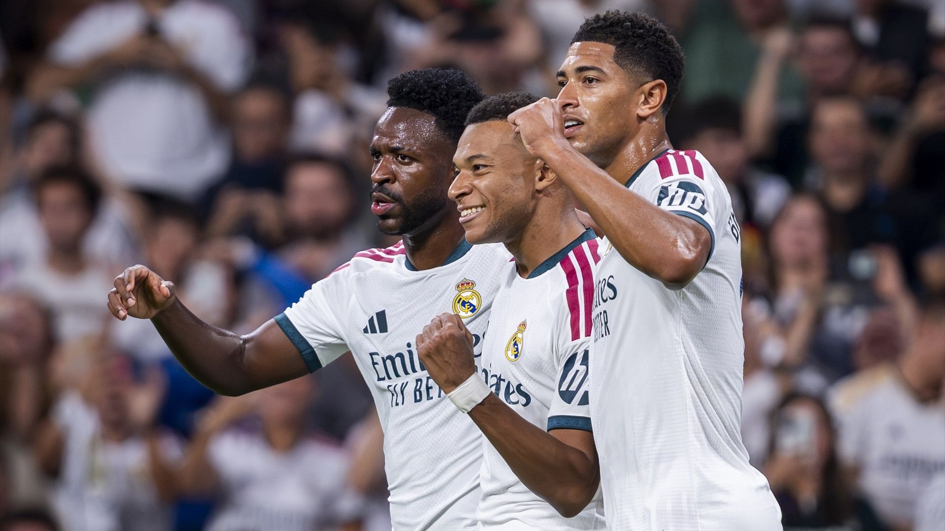Vinicius, Mbappé y Bellingham celebran un gol con el Real Madrid