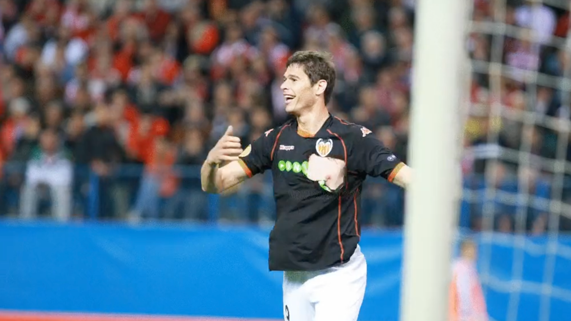 Zigic con el Valencia CF