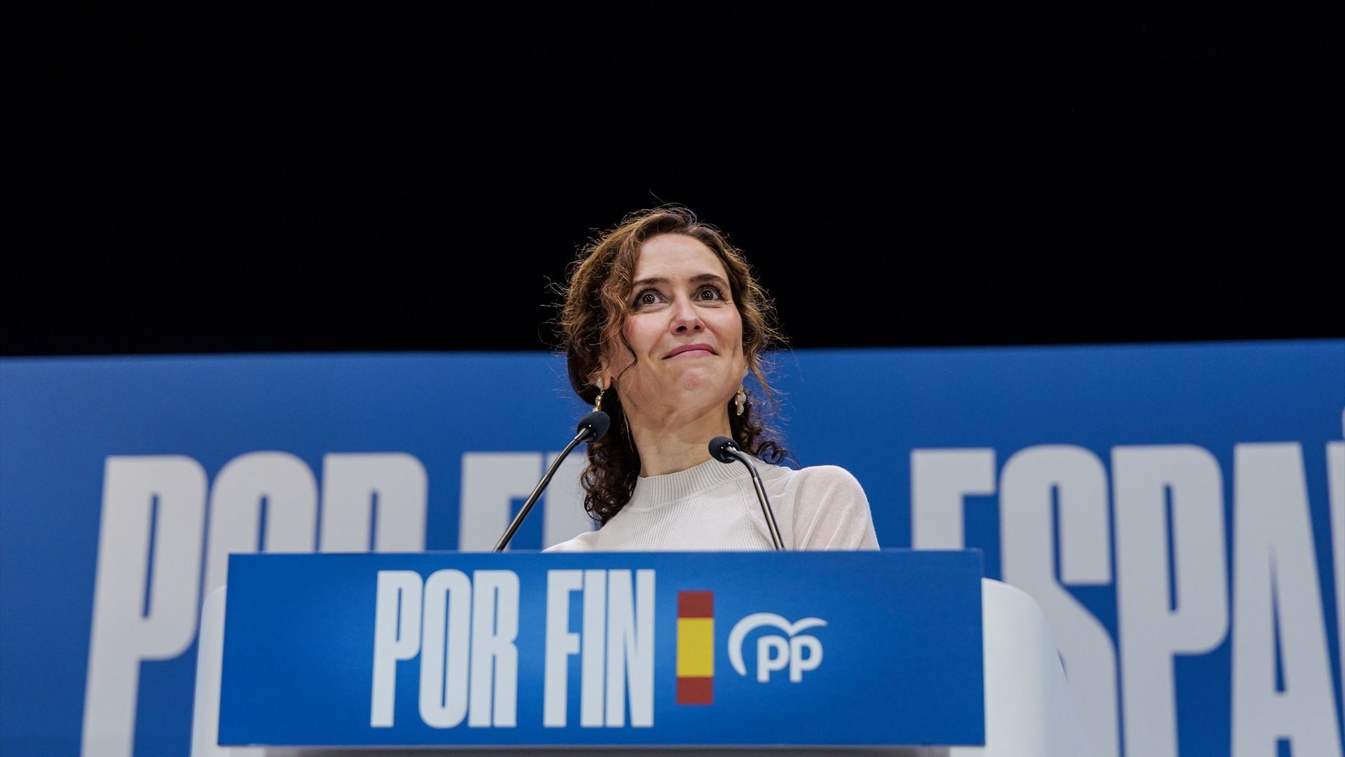 Ayuso exige a la Delegación información sobre si la acampada en Sol la gestiona un grupo con "antecedentes terroristas" Ayuso exige a la Delegación información sobre si la acampada en Sol la gestiona un grupo con "antecedentes terroristas"