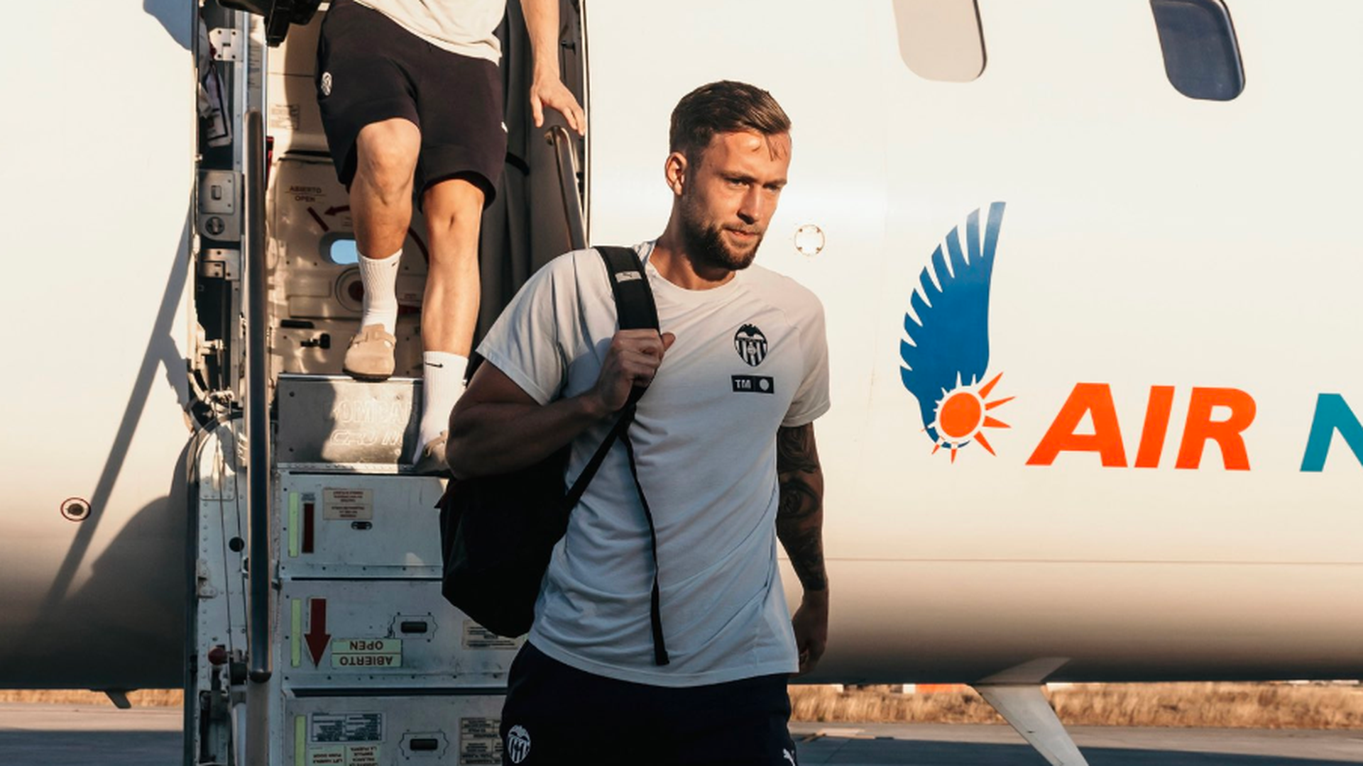 De Haas en una convocatoria en avión
