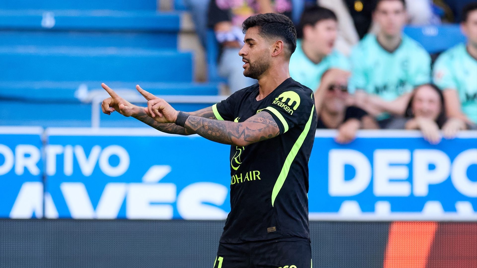 El Cuti Romero celebra su gol en el Alavés-Atlético de Madrid