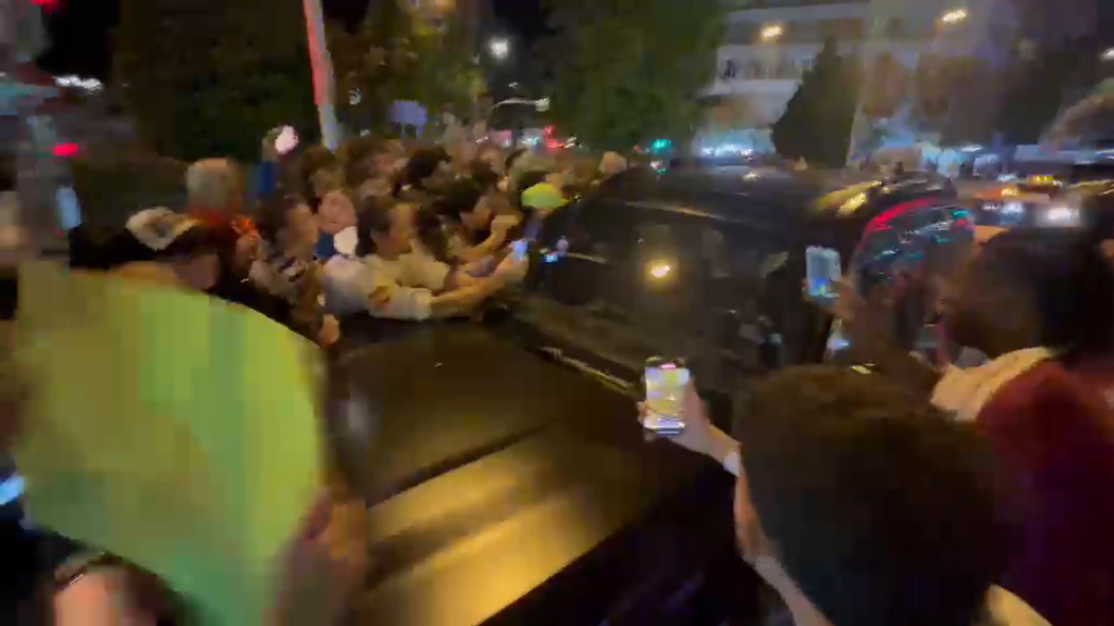 La locura de Vinicius con los aficionados tras el Real Madrid-Villarreal