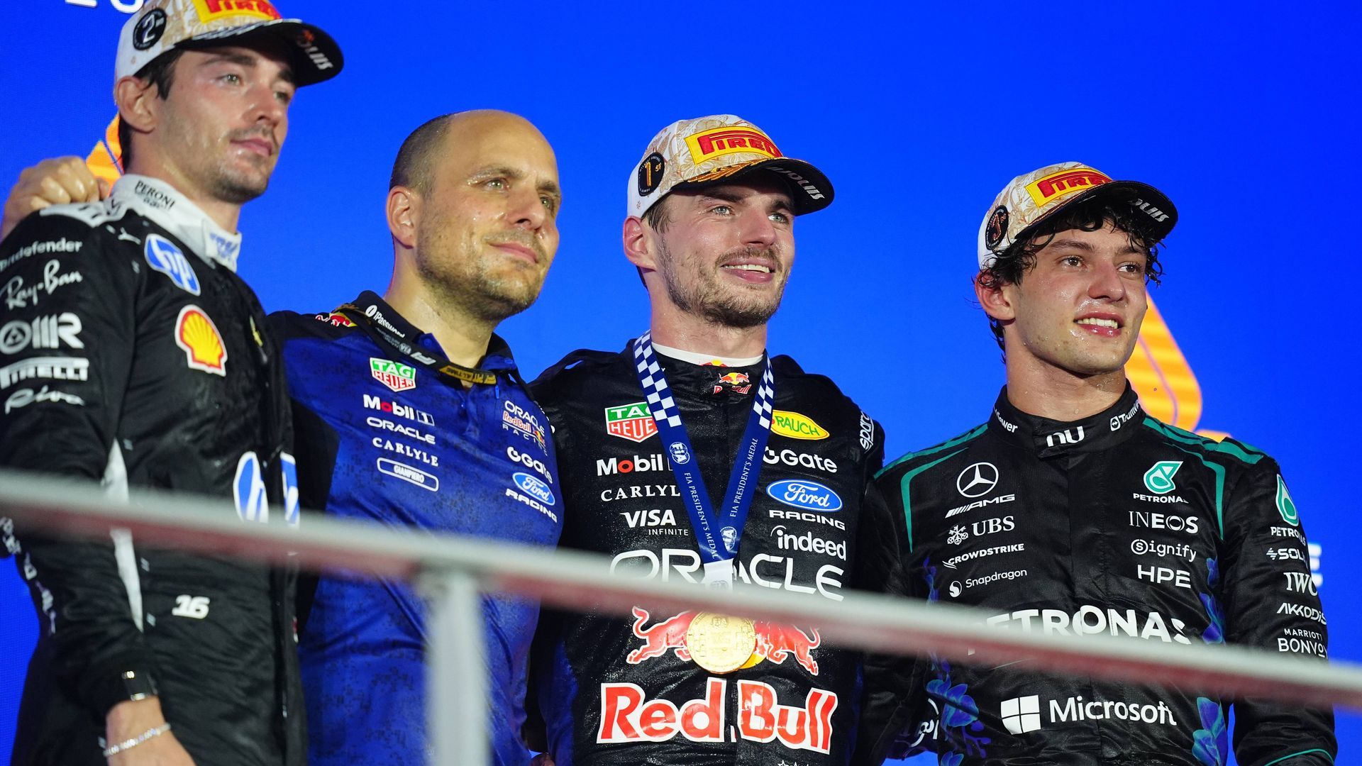 Leclerc, Verstappen y Antonelli, en el podio de Singapur