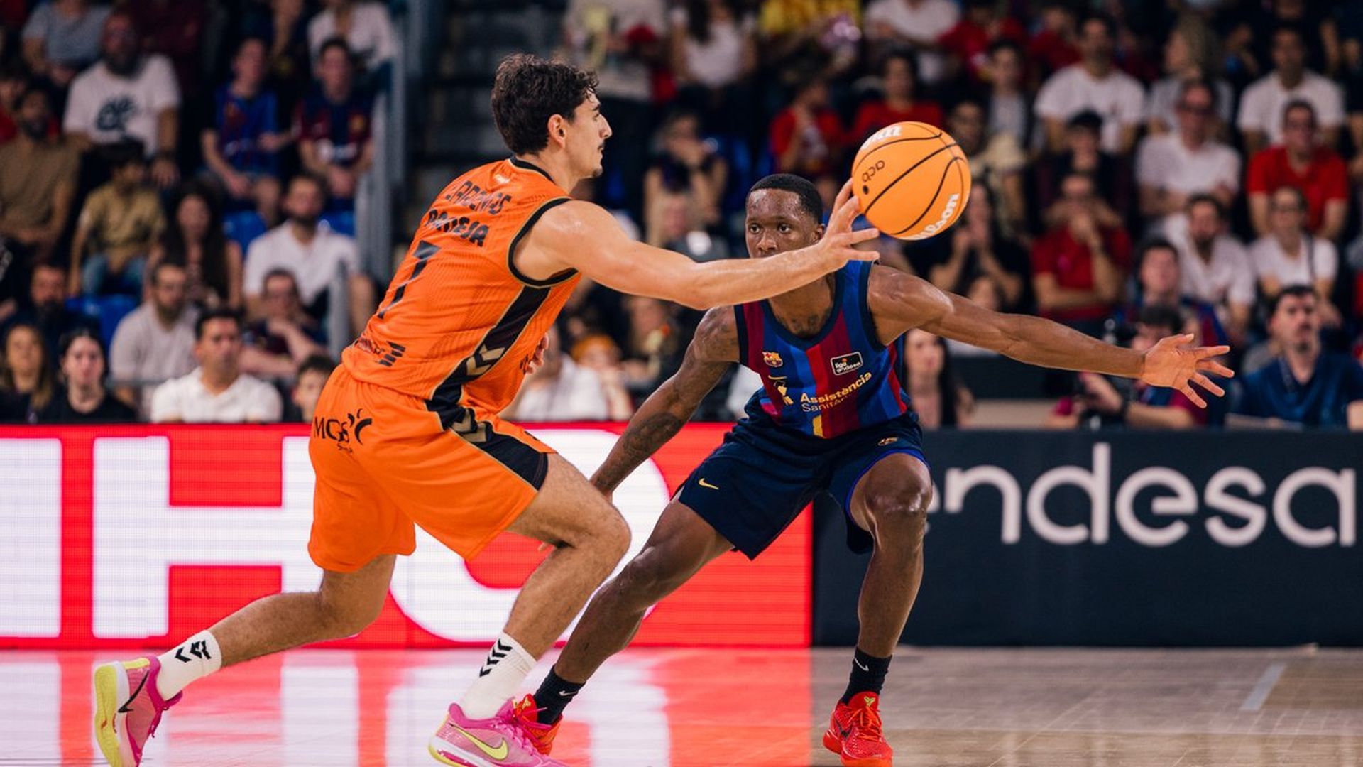 Los detalles condenan al Valencia Basket en el Palau Blaugrana (89-86)