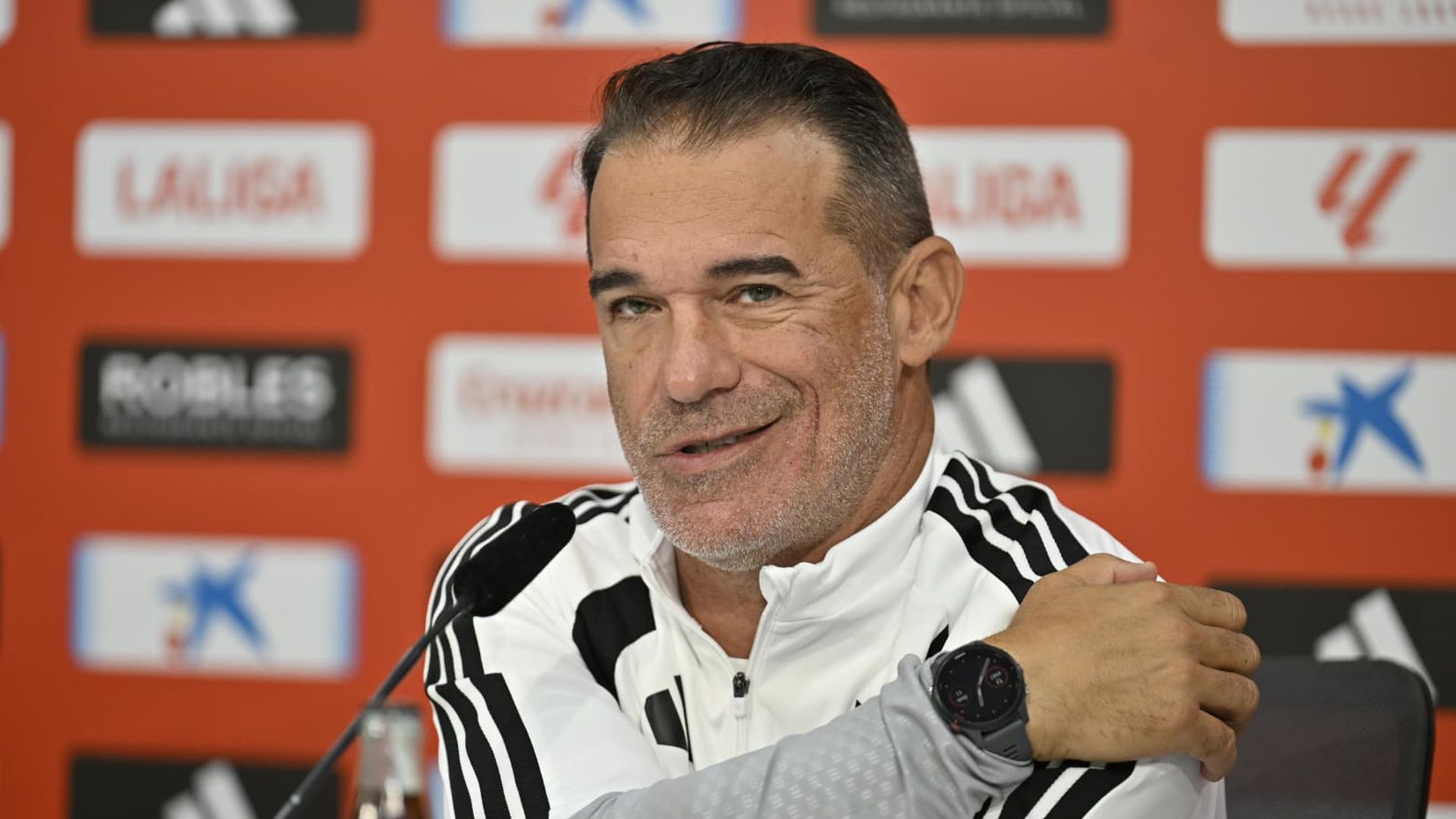 Luis García Plaza, en sala de prensa