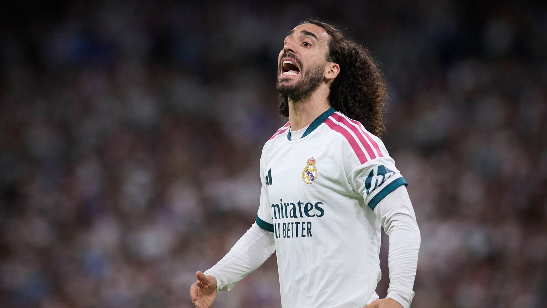 Marc Cucurella en el partido del Real Madrid ante el Villarreal