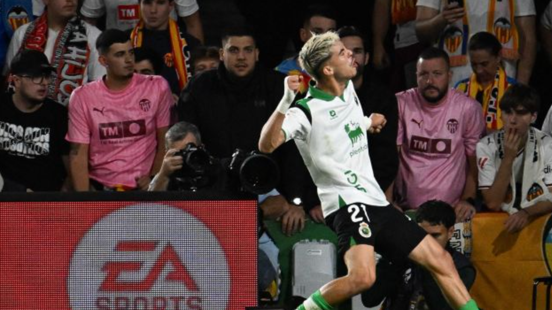 Zabiri celebra su gol ante el Valencia CF
