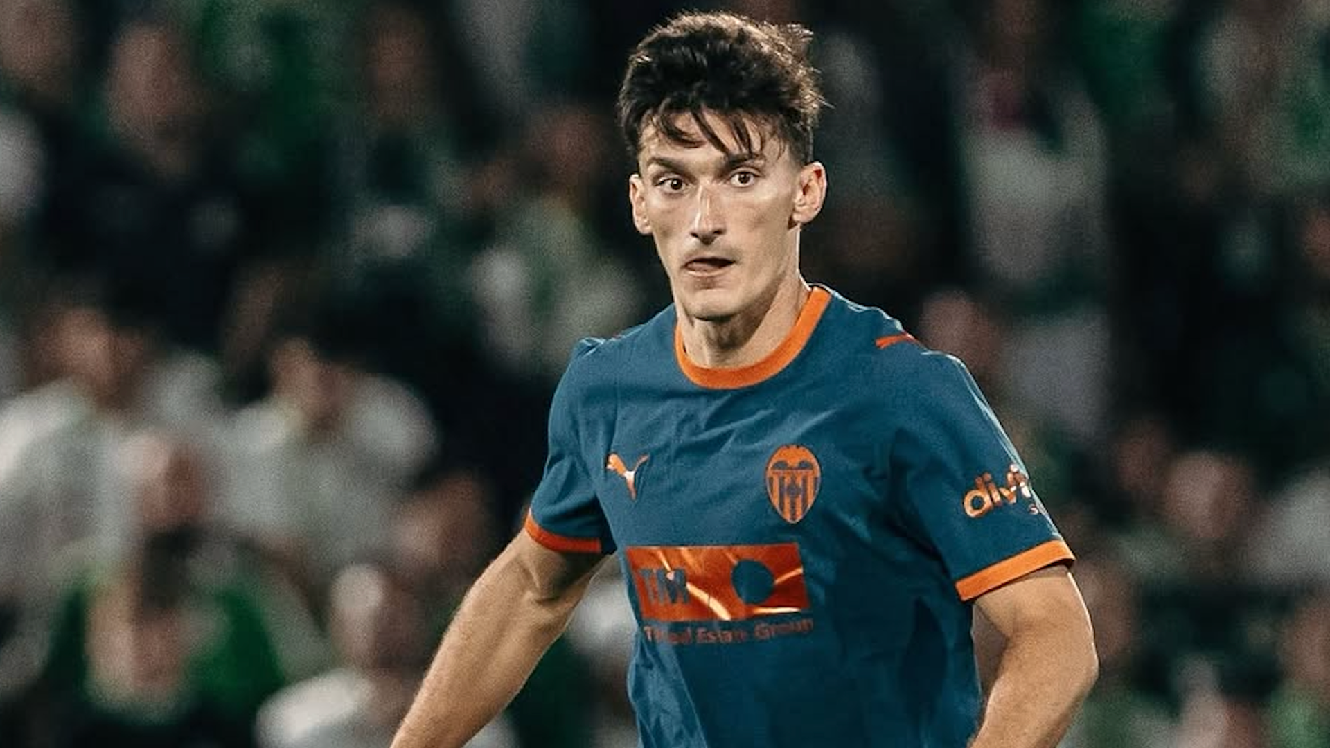 Pepelu ante el Racing de Santander