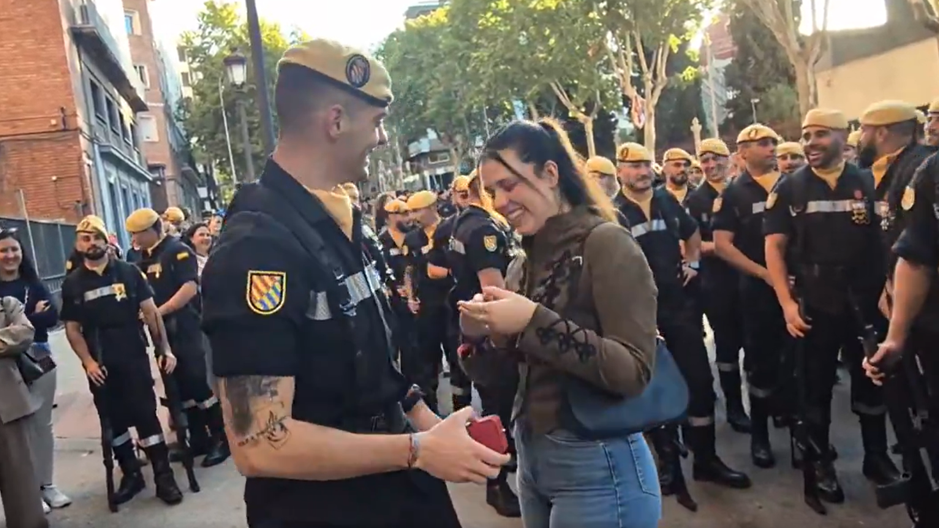 La pedida de mano este 12 de octubre La pedida de mano este 12 de octubre